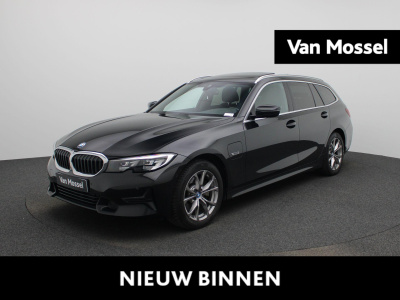 BMW 3-serie touring 320e (150 kw) | automaat | lmv | navigatie | schuifdak | stoel verwarming | virtual cockpit | leder | parkeer sensoren | elec. achterklep | virtual cockpit | camera | climate control | cruise control | dab |