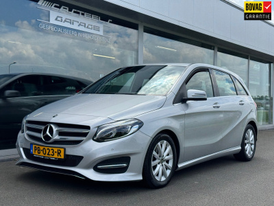 Mercedes-Benz B-Klasse 180 ambition style automaat / wegklapbare trekhaak / apple-carplay / achteruitrijcamera
