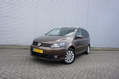 Volkswagen Touran 1.2 tsi highline bluemotion airco / navi / cruise / elektr. ramen / trekhaak / lm velgen / nap