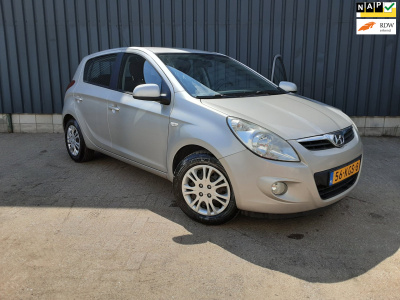 Hyundai I 20 1.2i dynamicversion