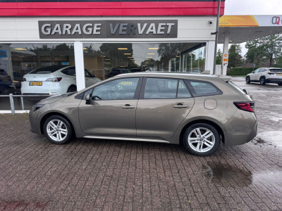 Toyota Corolla Touring Sports 1.8 hybrid business