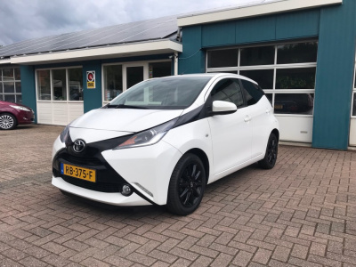 Toyota Aygo 1,0vvt-i x-play