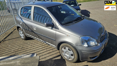 Toyota Yaris 1.3 vvt-i sol 19036 km nap