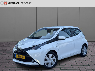 Toyota Aygo 1.0 vvt-i x-play | camera | carplay | cruisec. | navi