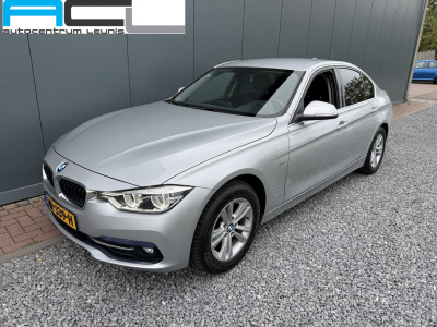 BMW 3-serie 318i automaat executive sportline sedan