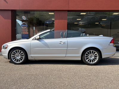 Volvo C70 convertible 2.4i momentum