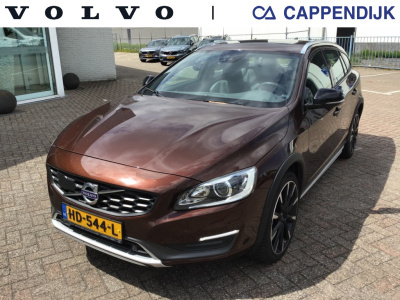 Volvo V60 cross country 2.0 t5 summum aut. zeer compleet en nieuwstaat