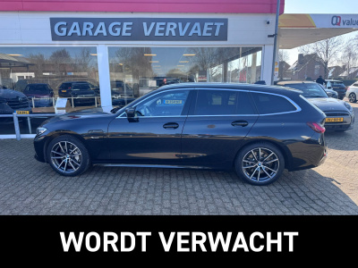 BMW 3-serie touring 330e high executive
