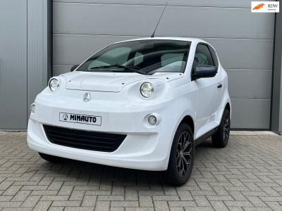 Aixam Minauto brommobiel access