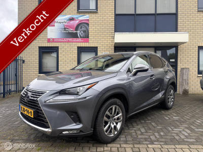 Lexus Nx 300h awd business line