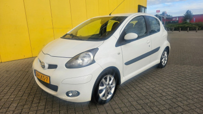 Toyota Aygo zuinige 5 drs aygo comfort / nl auto / nap / apk 06-2027