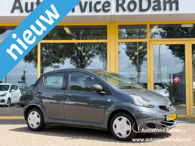 Toyota Aygo 1.0-12v now