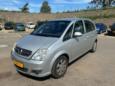 Opel Meriva 1.6-16v temptation