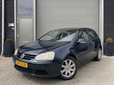 Volkswagen Golf 1.6 fsi optive 3/143.000 nap/cruise ctrl/airco/