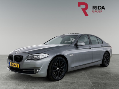 BMW 5 Serie 523i high executive | schuif/kanteldak |