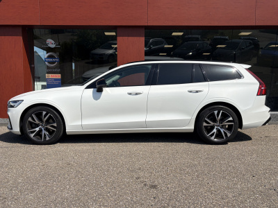Volvo V60 2.0 b4 plus dark | leder | carplay | trekhaak | winterpack | memory-seats