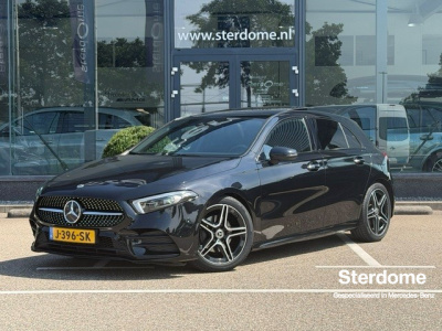 Mercedes-Benz A-Klasse 180 business solution amg l panoramadak l sfeerverlichting l nightpakket l mbux l camera l stoelverwarming l