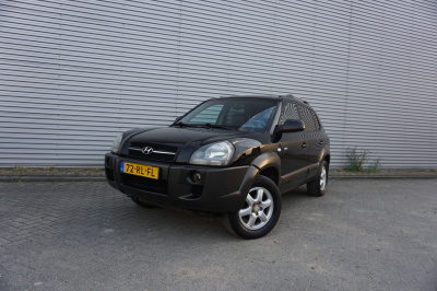 Hyundai Tucson 2.7i v6 4wd style automaat - climate / cruise / leder / stoelverw. / trekhaak / lm velgen / nap