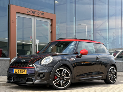 Mini 3-deurs 2.0 john cooper works s 232pk | acc | pano | head-up | harman / kardon | jcw pro | stoelverwarming |