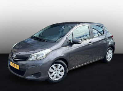 Toyota Yaris 1.3 vvt-i aspiration | all-seasonbanden | dealeronderhouden