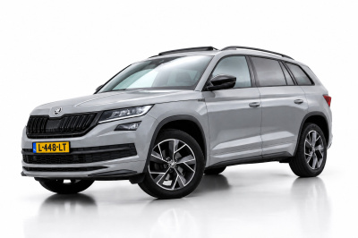 Skoda Kodiaq 1.5 tsi sportline 7p. | panoramadak | trekhaak | nap | canton | stoelverwarming | dealer onderhouden