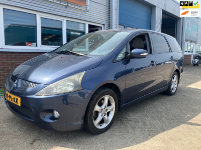 Mitsubishi Grandis 2.4-16v intense 6 persoons airco