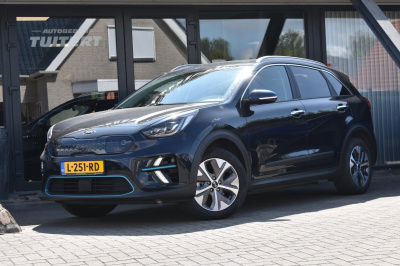 Kia E-niro dynamicplusline 64 kwh soh 99.6% | stoelverwarming | schuifdak | nap | stuurverwarming | camera