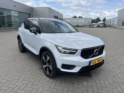 Volvo XC40 1.5 t4 recharge r-design