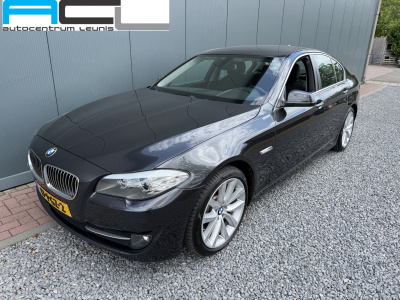 BMW 5 Serie 528i 6-cilinder executive sedan