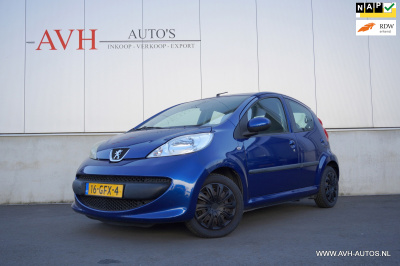 Peugeot 107 1.0-12v xs