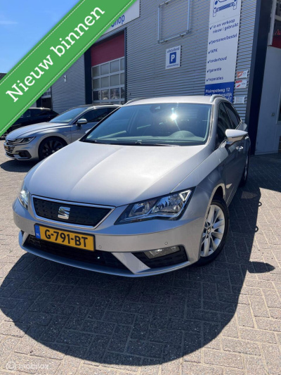 Seat Leon st 1.0 ecotsi style business/airco/ecc/pdc/lm velgen/apple carplay/nieuwstaat/nap