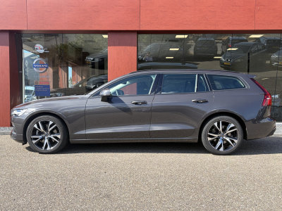Volvo V60 2.0 b3 essential edition