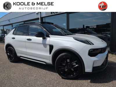 Lynk & Co 01 1.5 276pk phev more | pano | carplay | leer