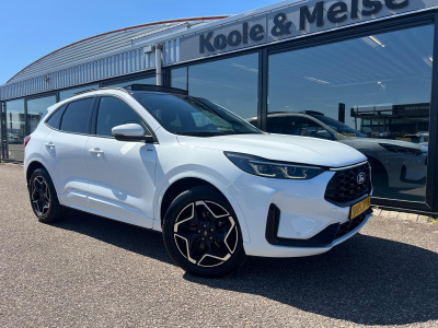Ford Kuga 2.5 phev 243pk e-cvt st-line , panodak , trekhaak , 2100 kg trekgewicht , carplay