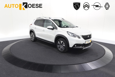 Peugeot 2008 puretech 110 eat6 allure | trekhaak | apple carplay | parkeersensoren | stoelverwarming