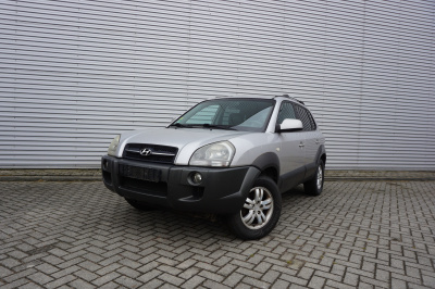 Hyundai Tucson 2.0i dynamic world cup edition - koppeling defect! - climate / cruise / elektr. ramen / trekhaak / lm velgen