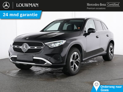 Mercedes-Benz Glc 300 e 4matic plug-in hybride trekhaak | ledkoplampen | stoel en stuurverwarming | parkeerpakket met achteruitcamera. inclusief 24 maanden mercedes-benz certified garantie voor europa.