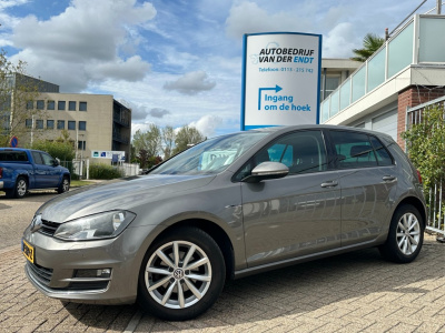 Volkswagen Golf 1.2 tsi lounge trekhaak parkeersensoren elect. inklapbare spiegels