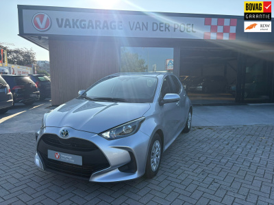 Toyota Yaris 1.5 hybrid 115 business