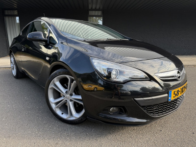 Opel Astra gtc 1.4 turbo sport