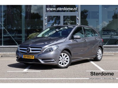 Mercedes-Benz B-Klasse 200 sport pakket | becker map pilot | half leder | camera | distronic pro lafneembaar trekhaak l memorypakket bestuurdersstoel l airco l dodehoekassistent l