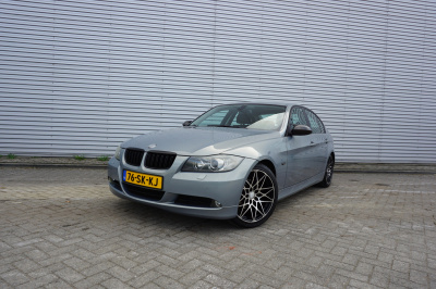 BMW 3-serie 320i executive airco / cruise / parkeers. / elektr. ramen / lm velgen / nap /