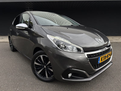 Peugeot 208 1.2 puretech turbo 110pk versie - tech uitvoering -