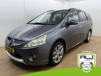 Mitsubishi Grandis occasion 2.4-16v insport | grijs | tweedehands mitsubishi grandis | airco | cruisecontrol | trekhaak | 7 zitter