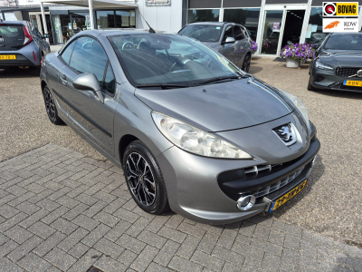 Peugeot 207 cc 1.6 vti première