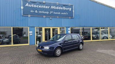 Volkswagen Golf 1.6 trendline