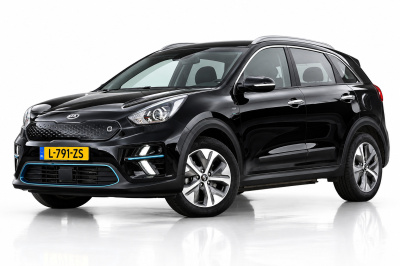 Kia E-niro dynamicline 64 kwh | soh 100% | dealer onderhouden | nap | apple carplay | camera | android auto