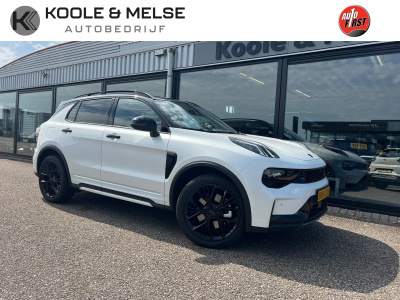 Lynk & Co 01 1.5 276pk phev 3dth more , panodak , 360gr camera , adaptive cc , stoel en stuurverwarming , carplay