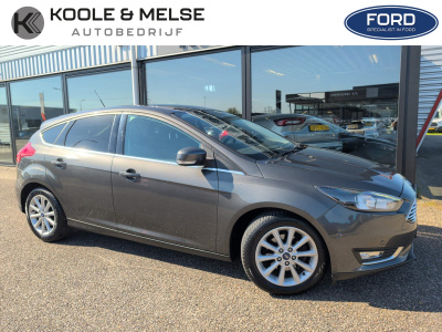 Ford Focus 1.0 ecoboost 5-deurs titanium | carplay | trekhaak | nwe distributie!