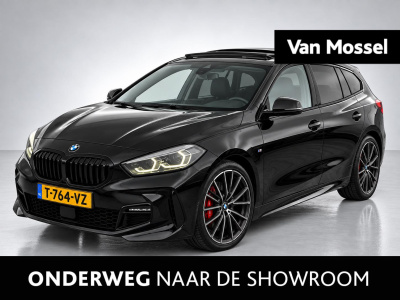 BMW 1 Serie 118i business edition plus | wordt verwacht | m-sport pro | kuipstoelen | panoramadak | harman-kardon | trekhaak | sfeerverlichting | apple carplay / android auto | climate control | camera | stoel- stuurverwarming | licht...